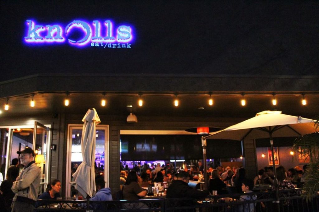 Knolls Restaurant in Long Beach